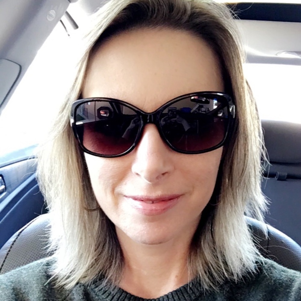 Meet your Posher, Kelli